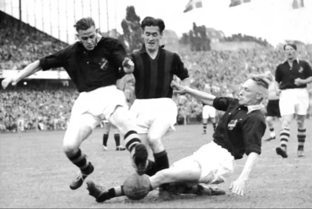 AIK Fotboll Team Vs Ac Milan In 1950