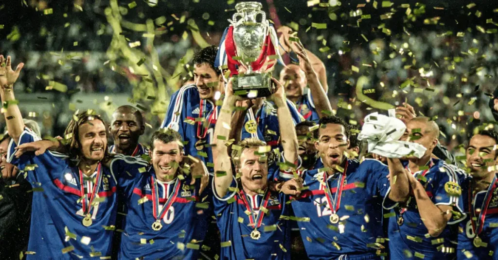 france players celebrating winning euro 2000