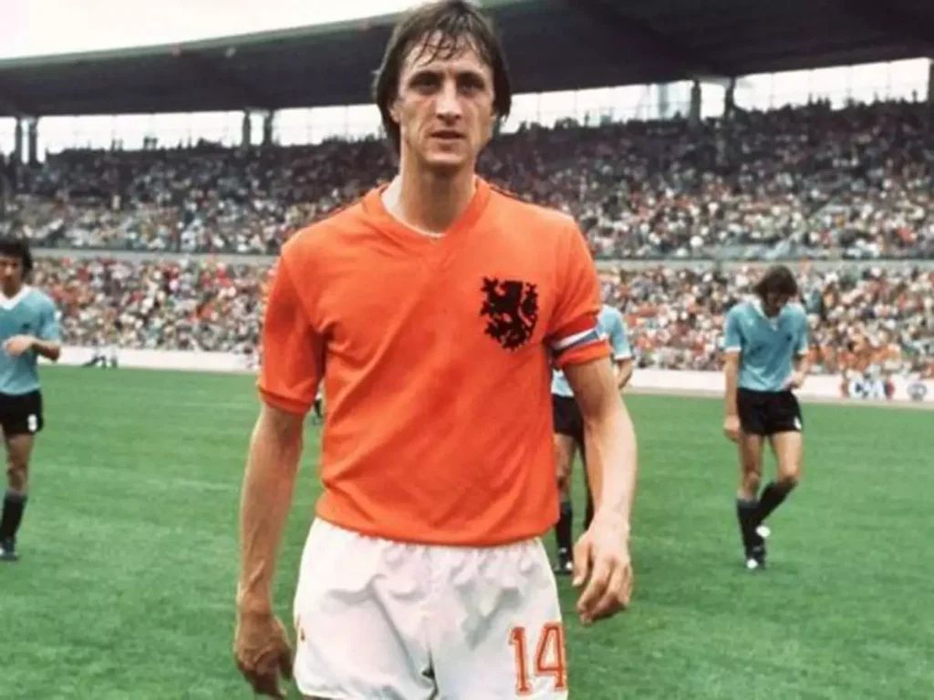 Johan Cruyff at the end of a world cup international