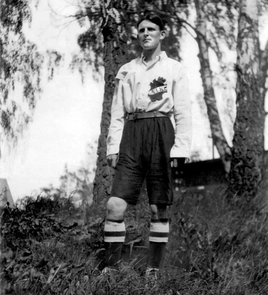 early aik fotboll team kit in the 1900s