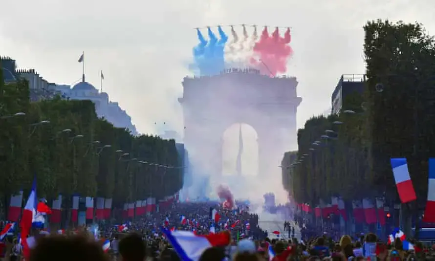 celevbations in paris after euro 2000 victory