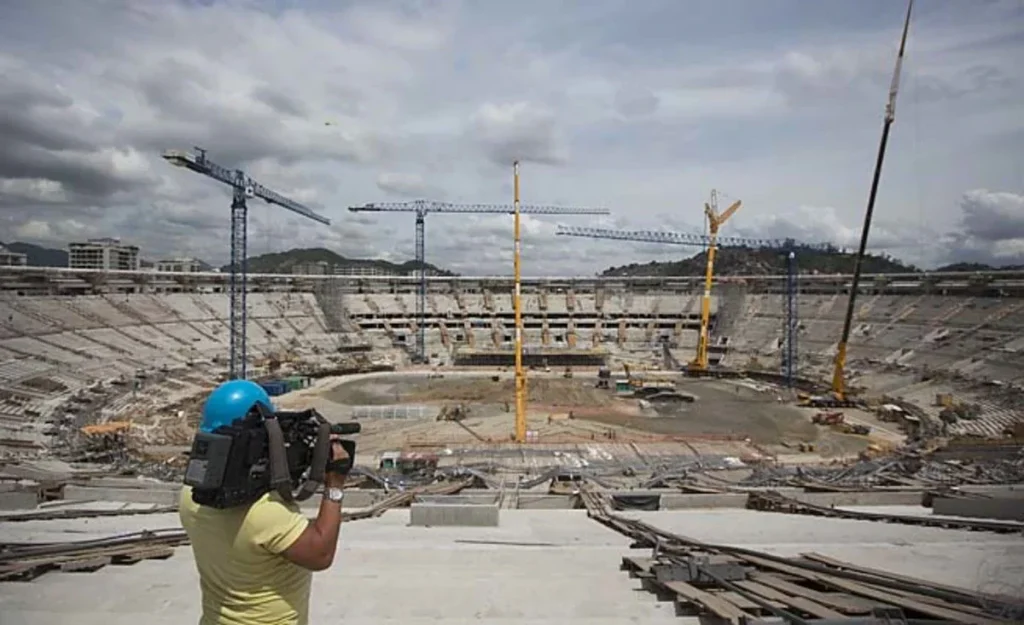 construction of the new new maracana stadium