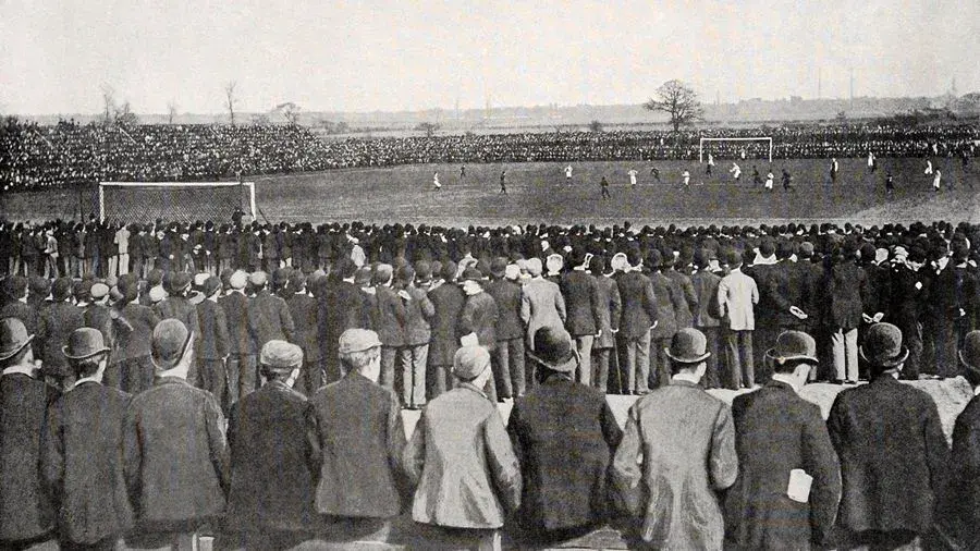 the crowd watching the 1893 fa cup final