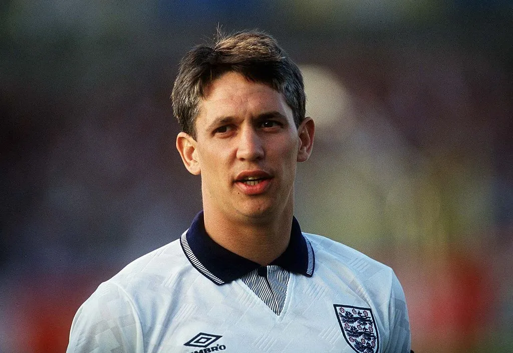 gary linekar preparing to play for england