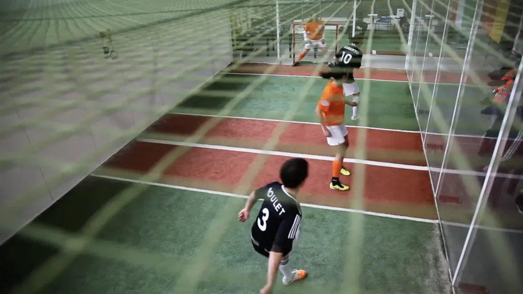 kids playing 2x2 soccer