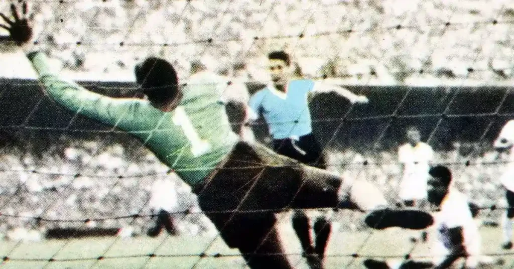 uruguay goals against brazil in 1950 world cup