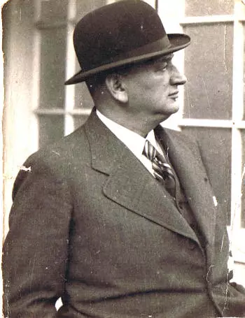 Hugo Meisl wearing his hat and suit
