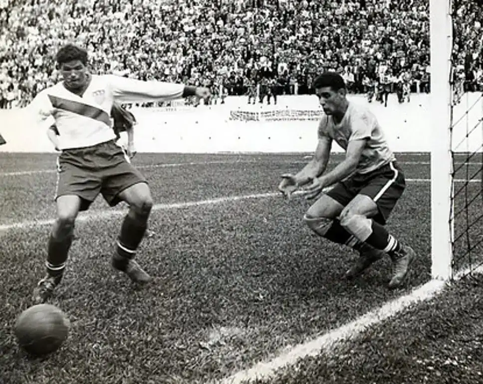 frank borghi in goals for usa world cup team in 1950