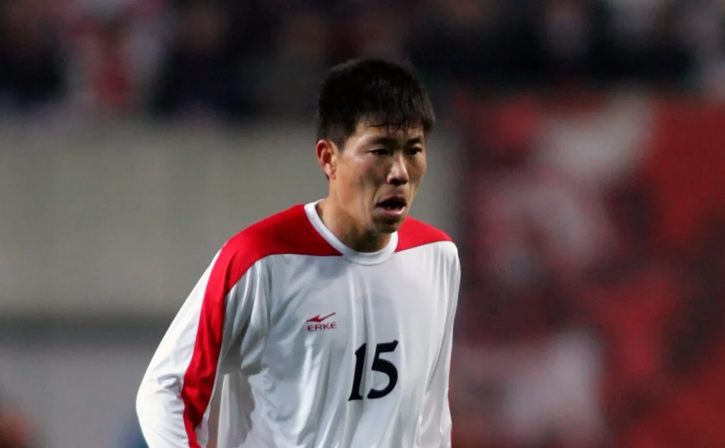Ri Jun Il north korea defender