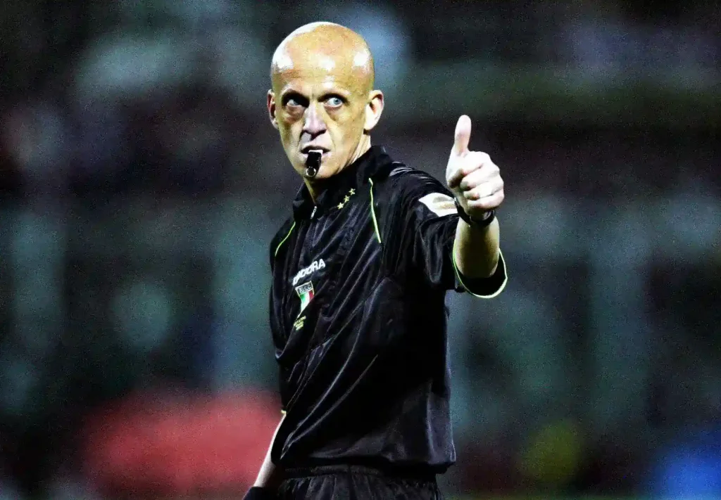 pierluigi collina giving the thumbs up