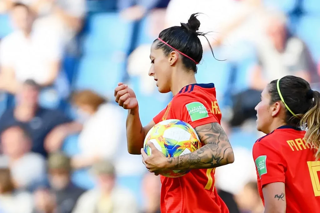 Jennifer Hermoso is the first player to score against the USA at the 2019