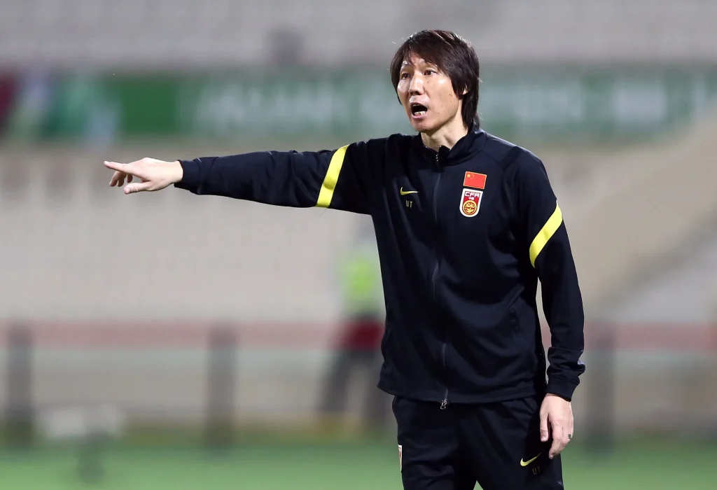 LI Xiaopeng coaching womens national team