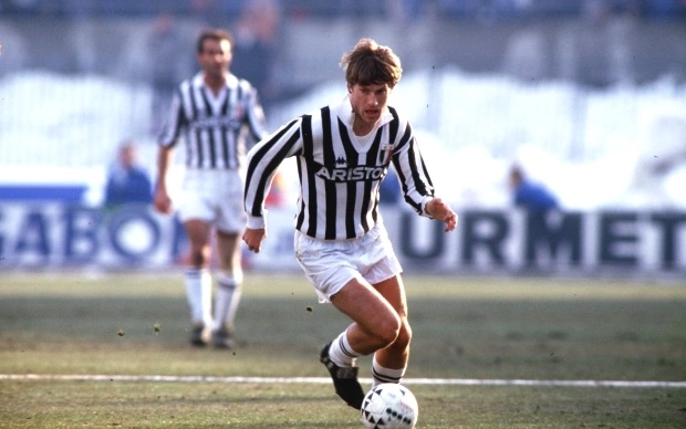 Michael Laudrup playing for Juventus
