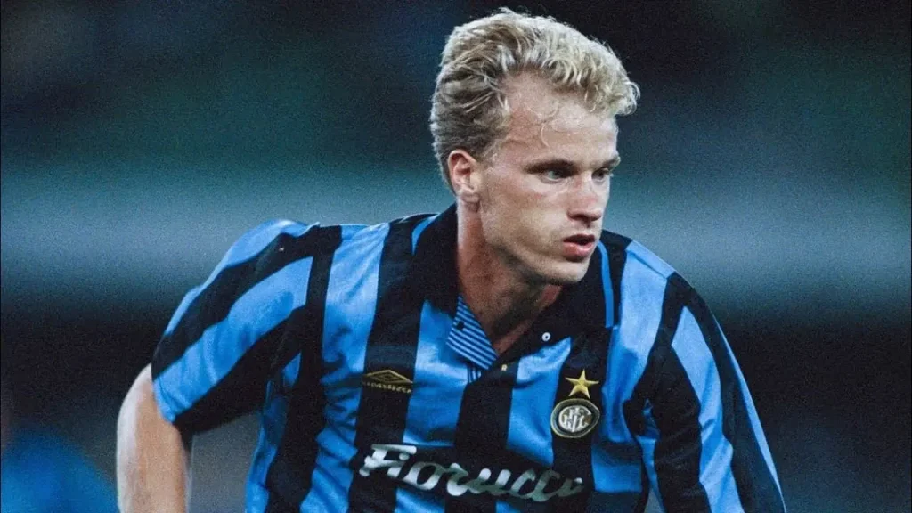 inter milan player dennis bergkamp