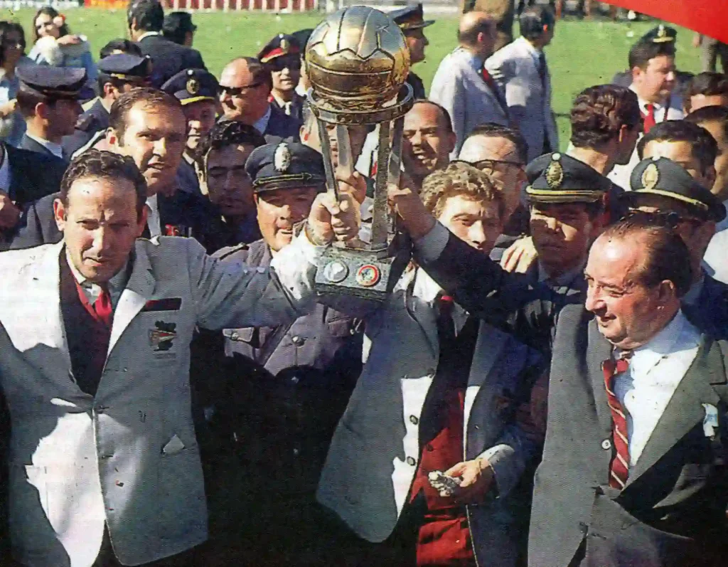 1968 Copa Libertadores Trophy
