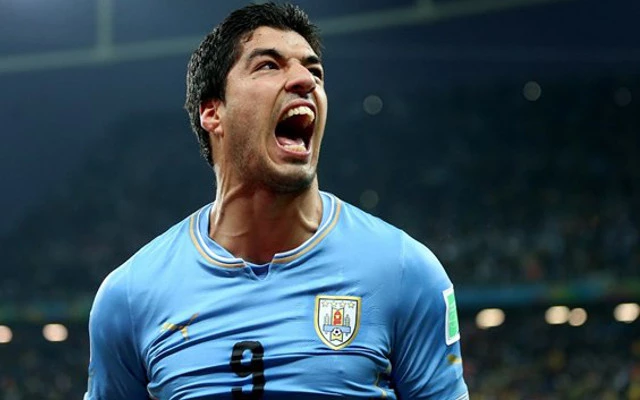 uruguay striker celebrating a goal