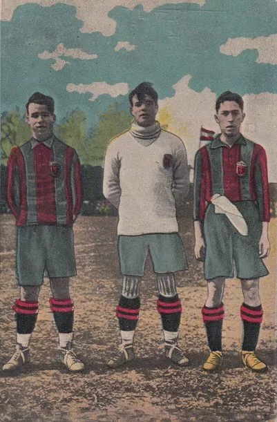 Paulino Alcantara and teammates