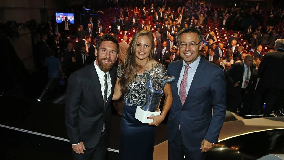 Lieke Martens With Lionel Messi