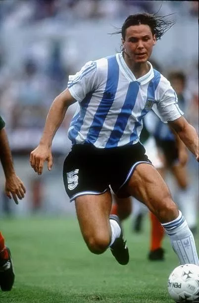 argentina midfielder of 1990s