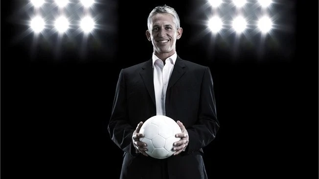 did gary lineker ever get booked