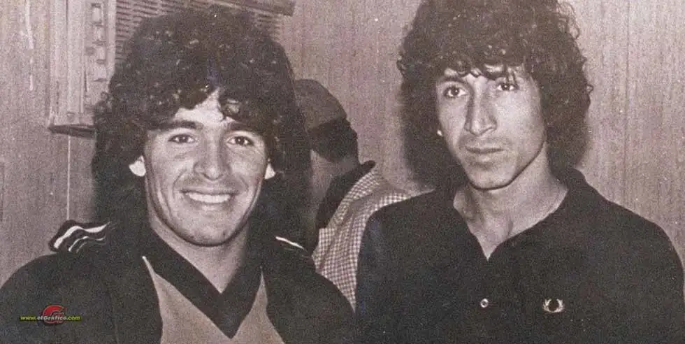 magico gonzalez from el salvador and maradona from argentina