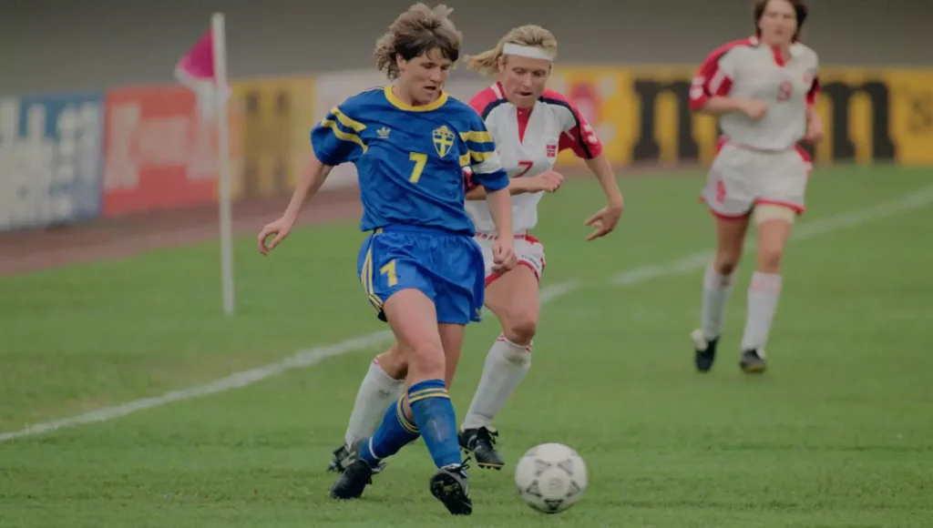 Pia Sundhage playing at world cup