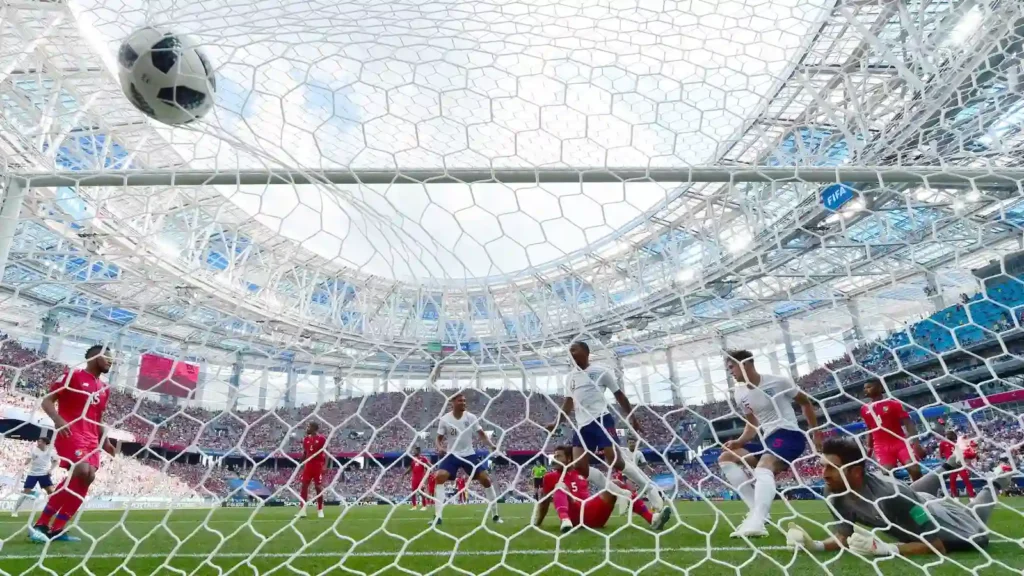 Felipe Abdiel Baloy scoring goal at 2018 world cup