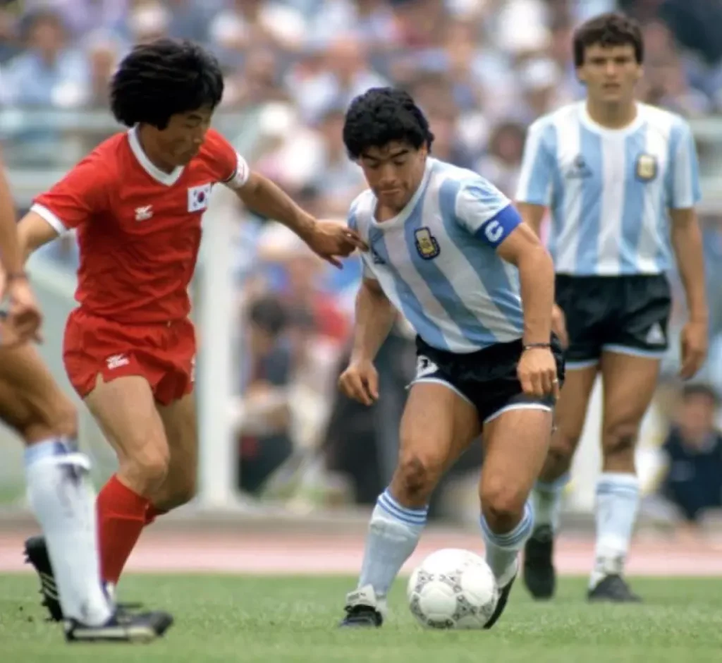 Park Chang-sun and Diego Maradona at mexico 86