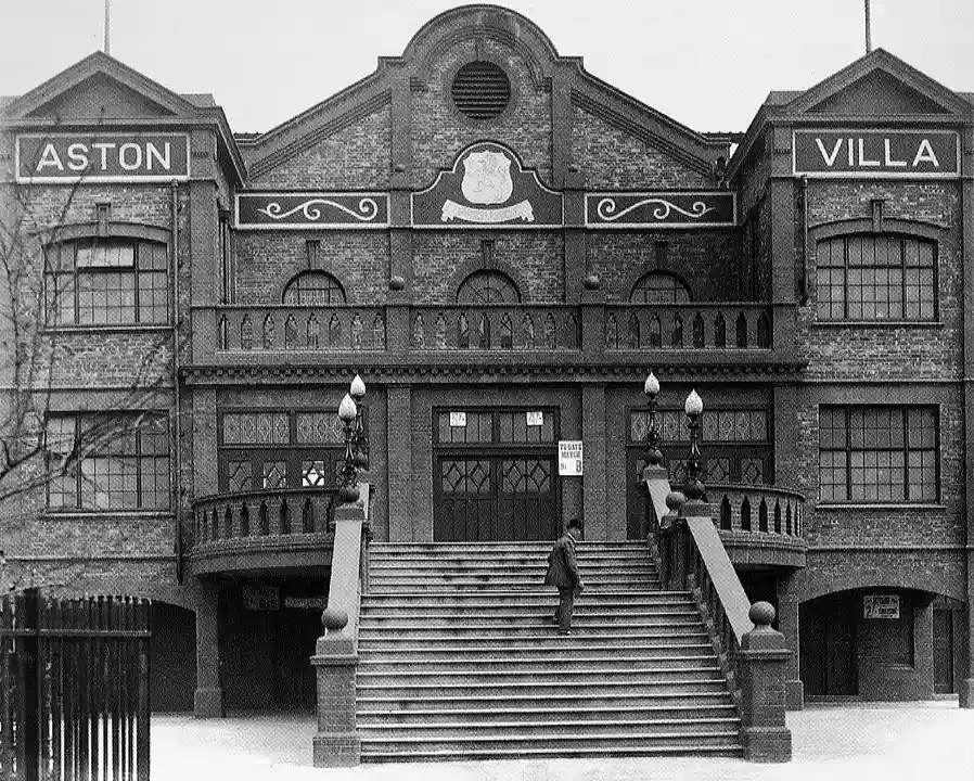 aston villa ground back in 1900s