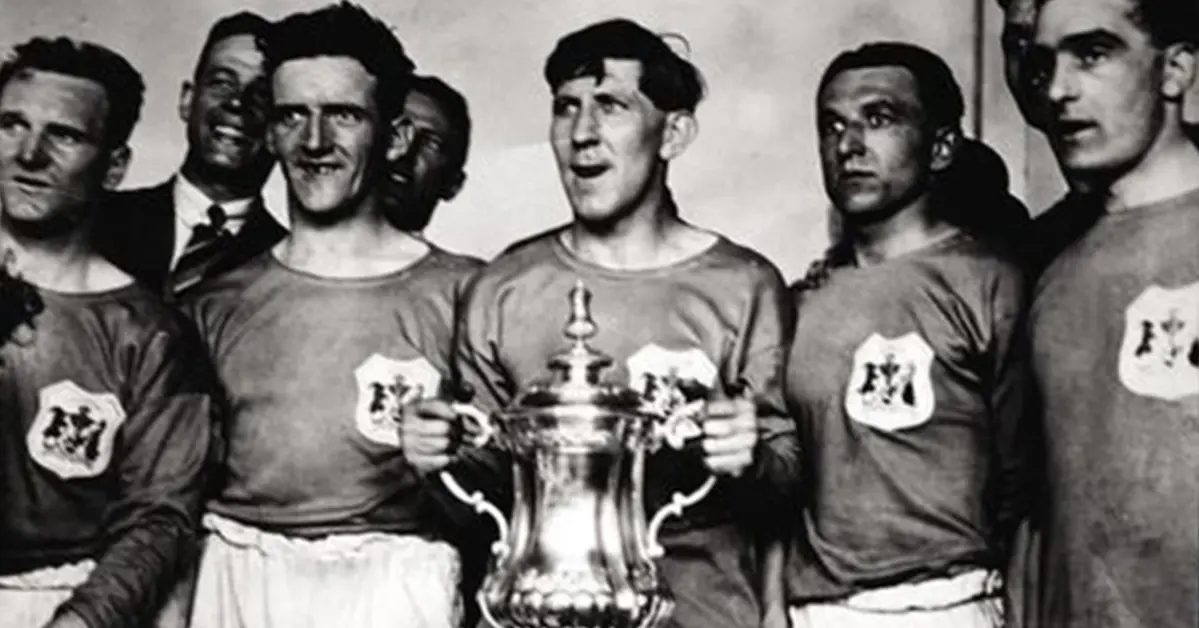 1927 FA Cup Final (lost radio coverage of football match; 1927