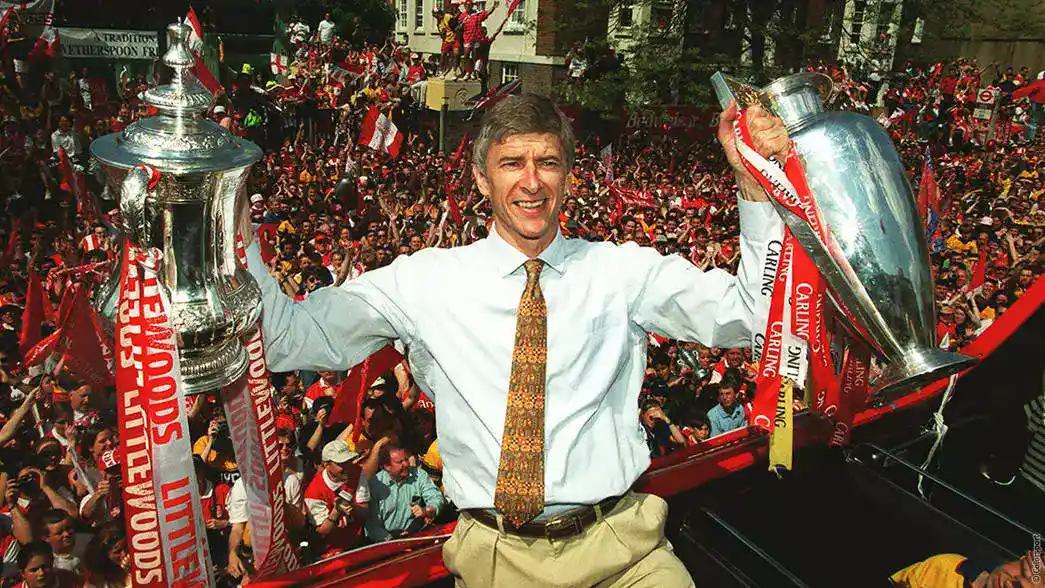 Arsène Wenger And Arsenal Trophies