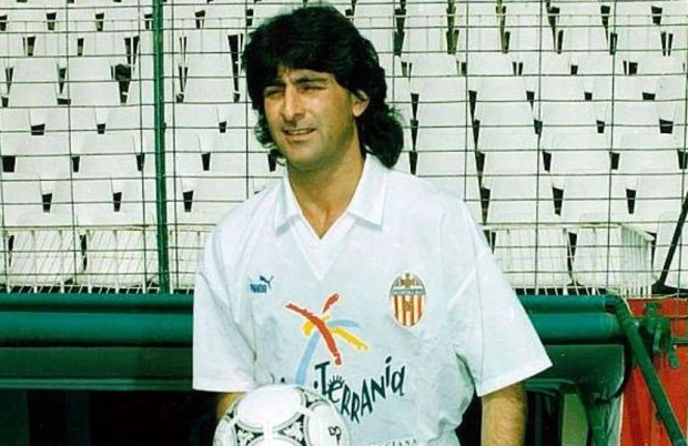 Mario Kempes at Valencia In Spain